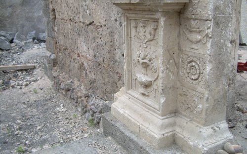 Porta di ingresso chiesa Madre antica
